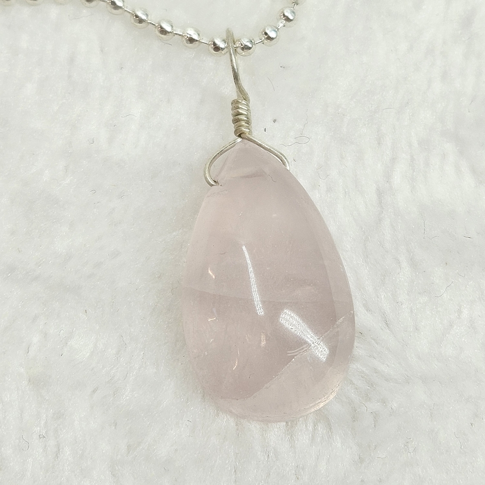 Rose Quartz Teardrop Necklace 18” Silver Tone Chain Natural Stone New